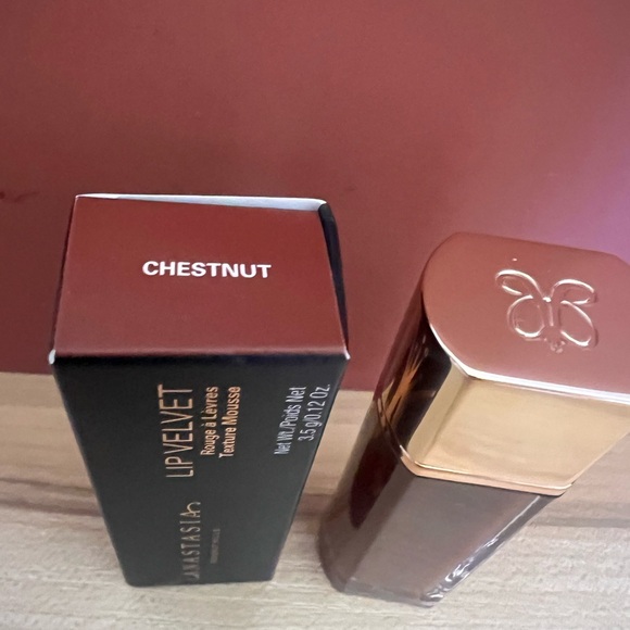Anastasia Beverly Hills Lip. Chestnut lip velvet NIB - Picture 2 of 4